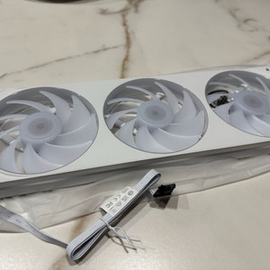nzxt kraken elit360 v2 쿨러 3팬