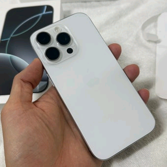 아이폰16Pro 512g--1