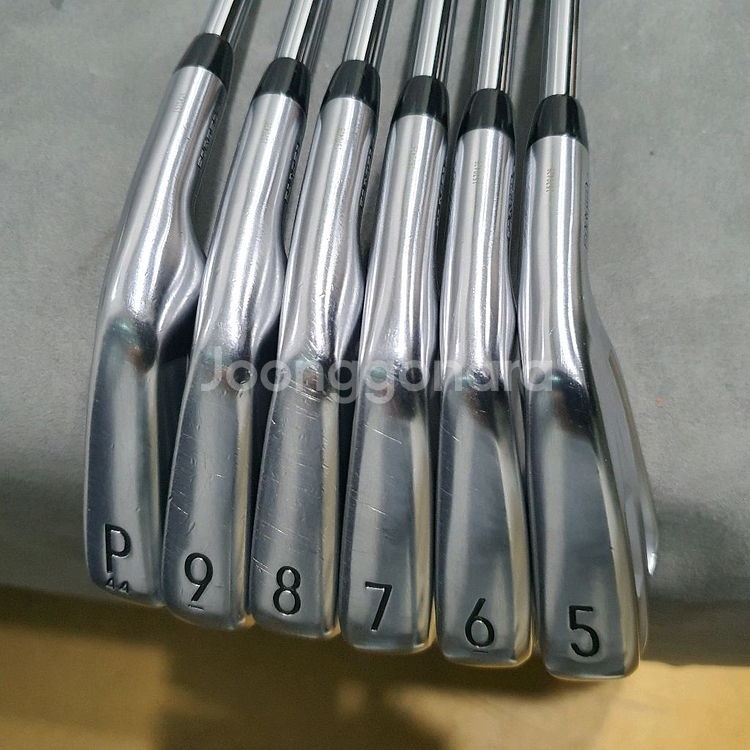 타이틀리스트 T100s(2세대)아이언 로딩존 5.0샤프--3