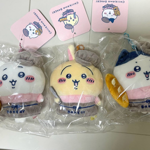 치이카와 베이커리 카페 점원 마스코트 하치와레 우사기
