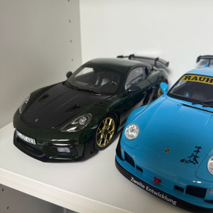 노레브 포르쉐 1/18 카이맨GT4