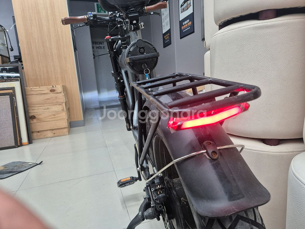 코스휠 t20 750w 20ah 배터리2개 자토바이--4