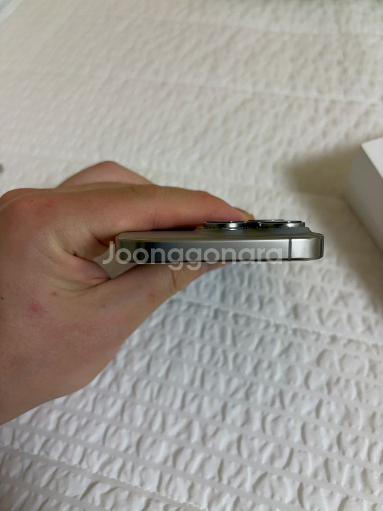 아이폰16 프로 256GB 내추럴티타늄--5