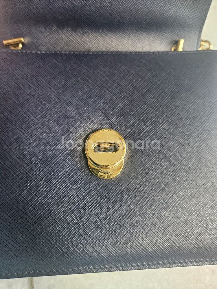 정품 페라가모 지니백--2