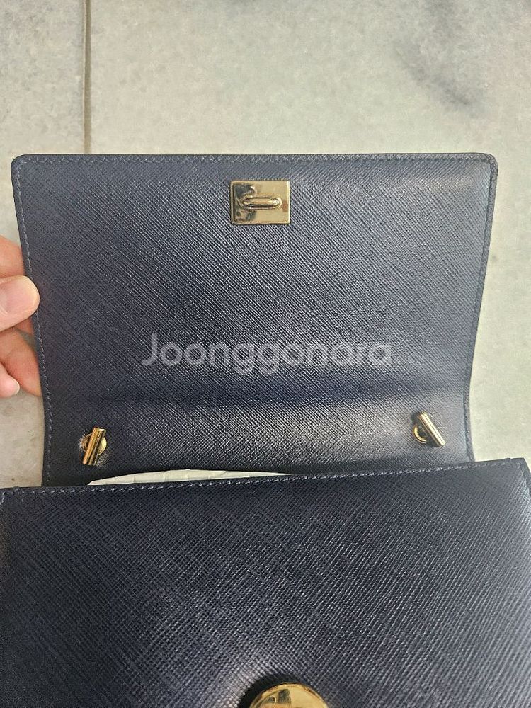 정품 페라가모 지니백--3