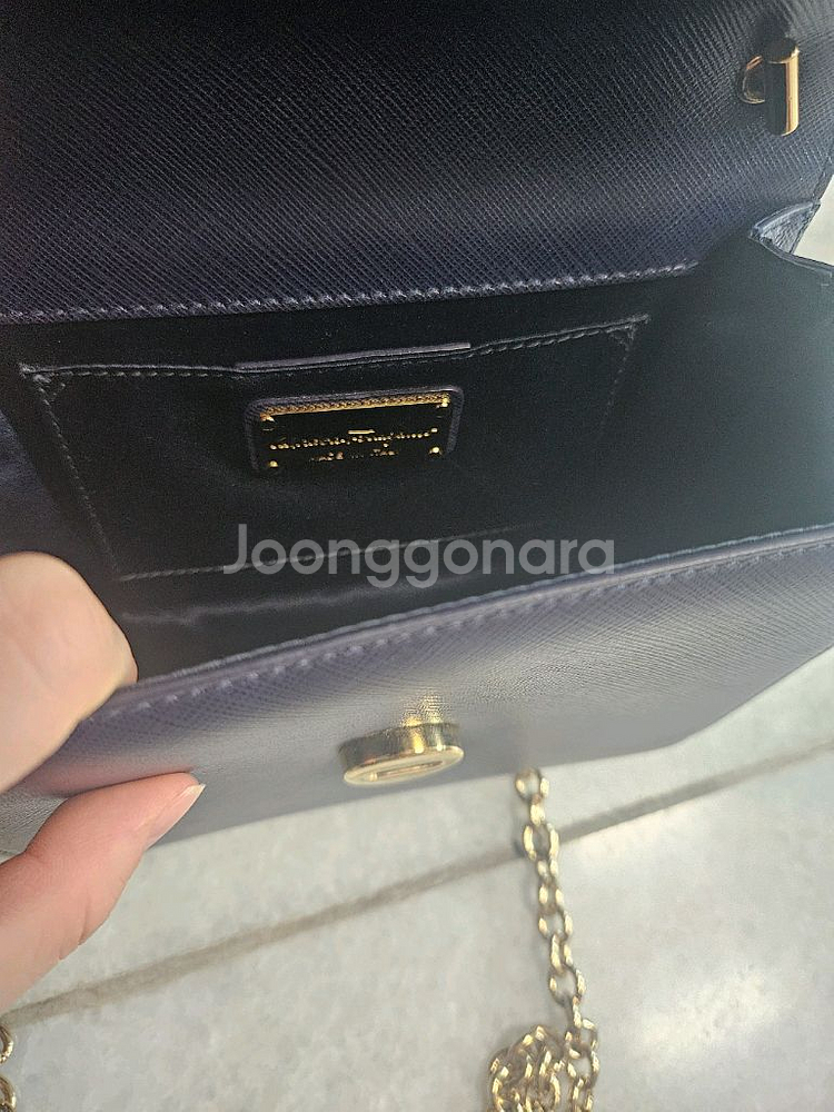 정품 페라가모 지니백--6