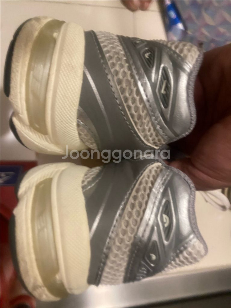 아식스 젤1130 베이지 230사이즈 런닝화--2