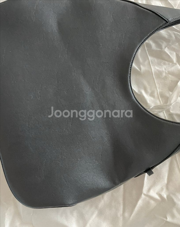 엣클립 오브백 블랙--5