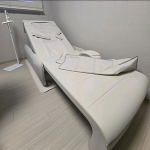 S.R.SEM. V9 베이지 안마의자 마사지기