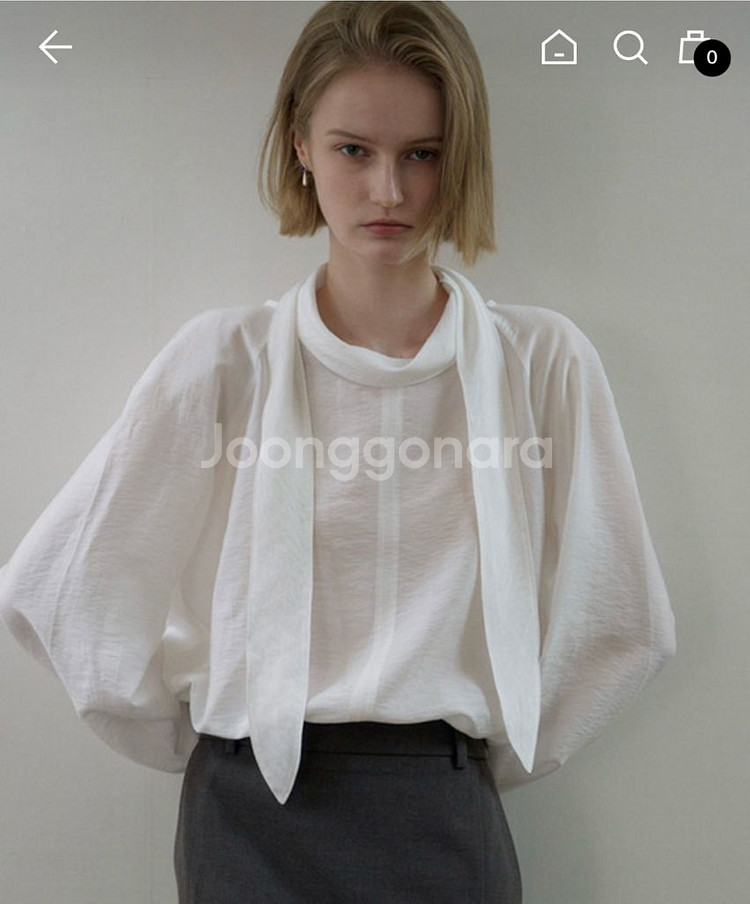 오브베이지 하이 넥타이 블라우스--0