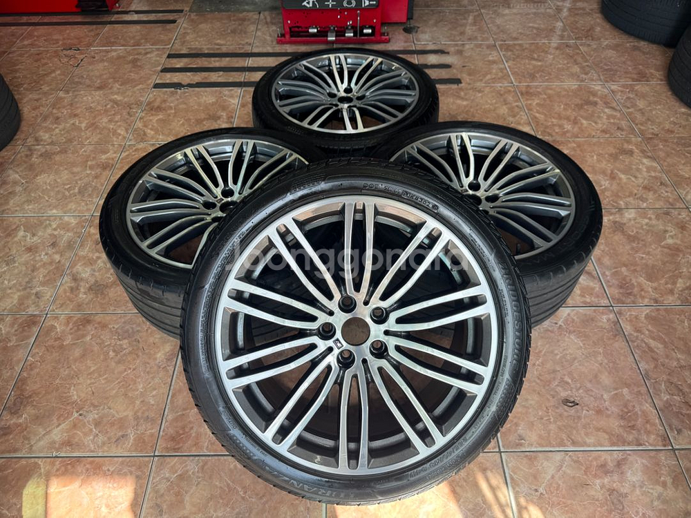 BMW G30 5시리즈 664m 19인치 정품 휠타이어--0