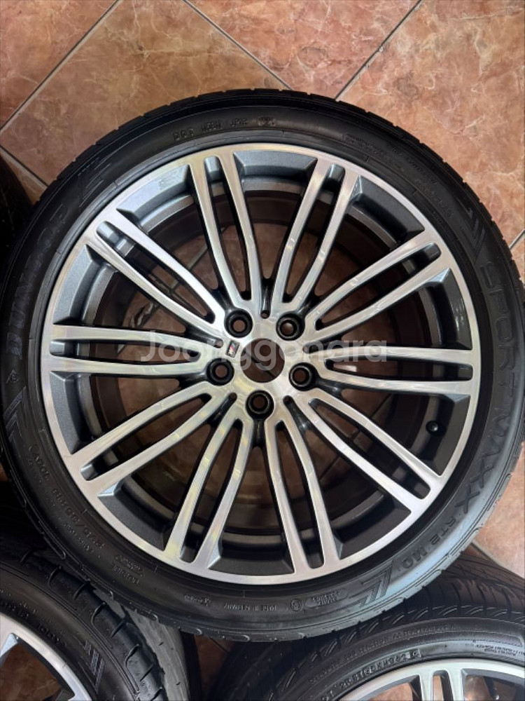 BMW G30 5시리즈 664m 19인치 정품 휠타이어--3