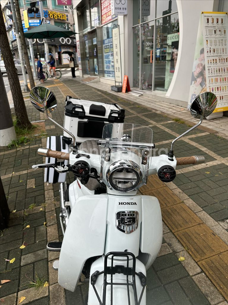 23년식 슈퍼커브 화이트--0