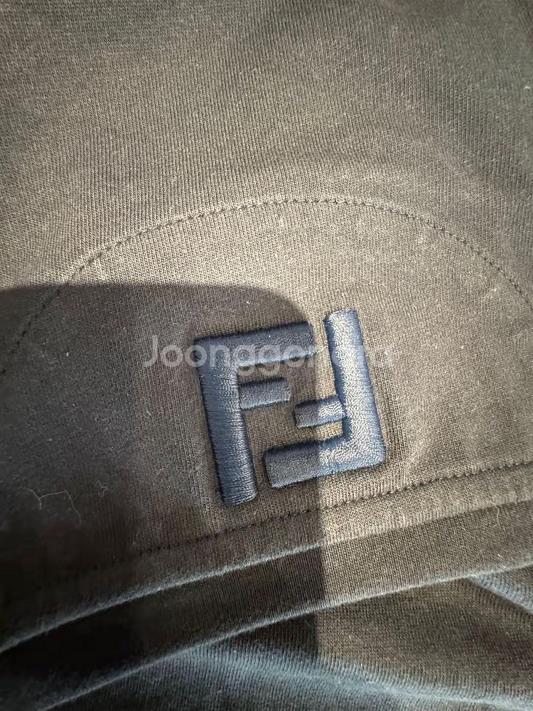 [펜/디] 새상품 / 반팔 / 약 100--2