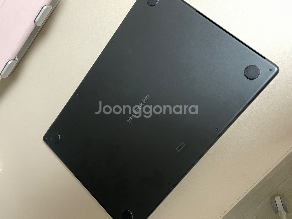 맥북 프로 m4 16인치 블랙 48램 512기가--2