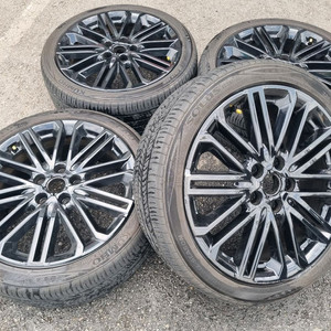 K3 GT 18인치 2254018 중고 휠타이어 팝니다