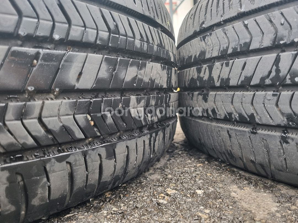 K3 GT 18인치 2254018 중고 휠타이어 팝니다--6