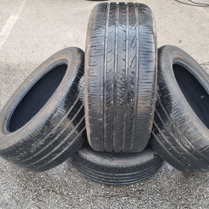 한국 벤투스V2 AS 2455018 중고 타이어 팝니다