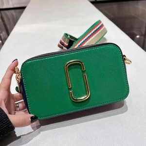 마크제이콥스 유틸리티 스냅샷 그린[새상품]