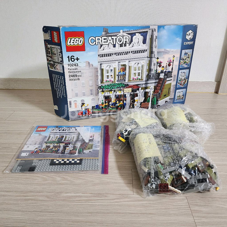 레고 10243 파리의 레스토랑--0
