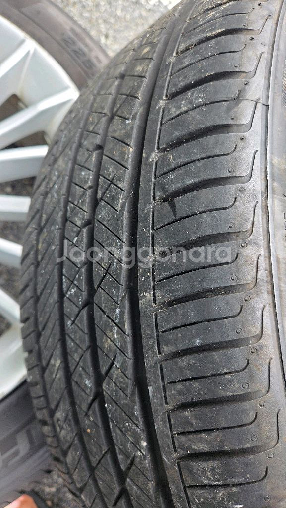 BMW 320i F30 럭셔리 17인치 순정 휠 타이어--3
