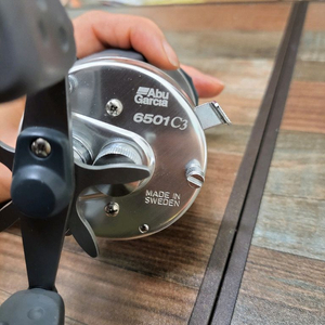 Abu Garcia 6501C3. 릴. 좌권