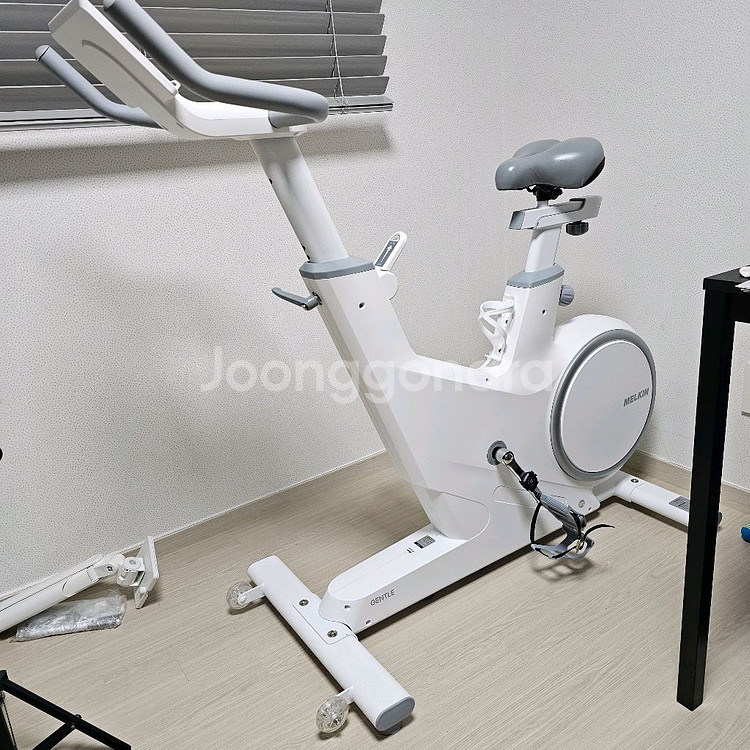 실내 자전거 팝니다--1