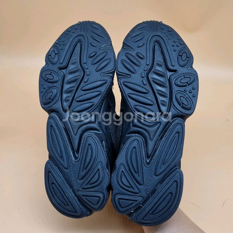 아디다스 오즈위고 메타 여성운동화240--2