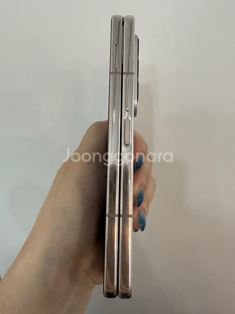 센터판)갤럭시Z폴드4 256GB 크림 105438--5