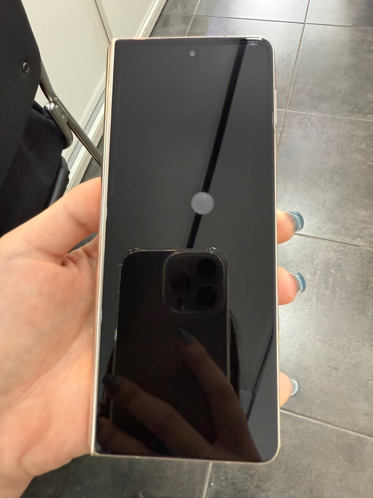 올갈이)갤럭시Z폴드4 256GB 크림 105438 이미지