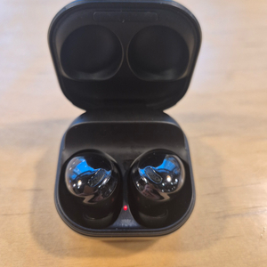 갤럭시 버즈 프로1 블랙 판매합니다 (상태 매우 좋음)