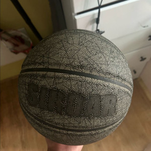 야광 농구공 팝니다