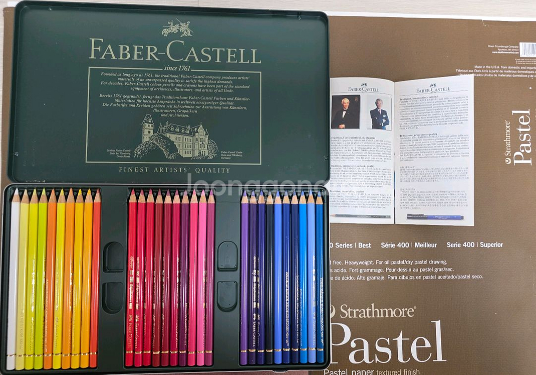 파버카스텔전문가용 60색입니다--7