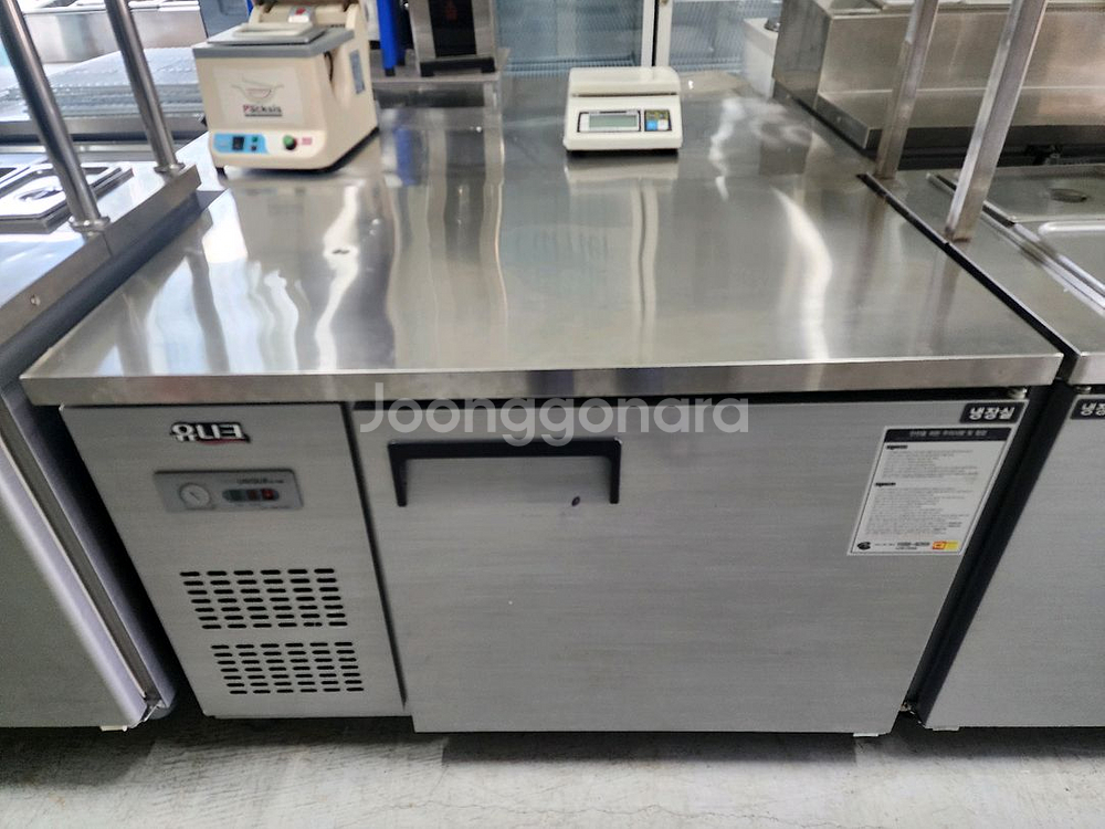 1200테이블 냉장고 판매 합니다--0