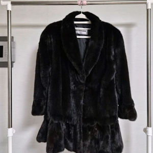 55) 블랙그라마 밍크 코트