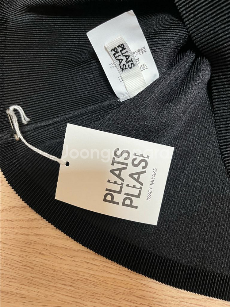 이세이미야케 플리츠플리즈 미스트 블랙 새상품--1