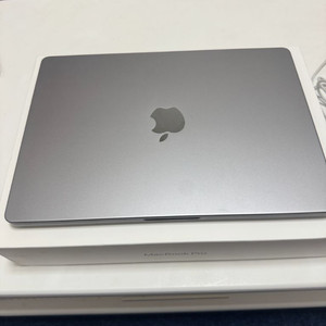 맥북 프로 m1 pro 16gb 1T (사이클 81)