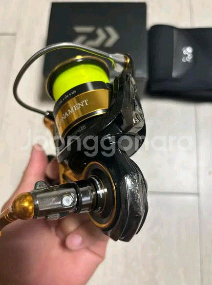 22토너먼트 이소 3000xh-lbd 낚시릴--2