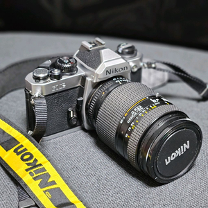 니콘 FM2 필름 카메라