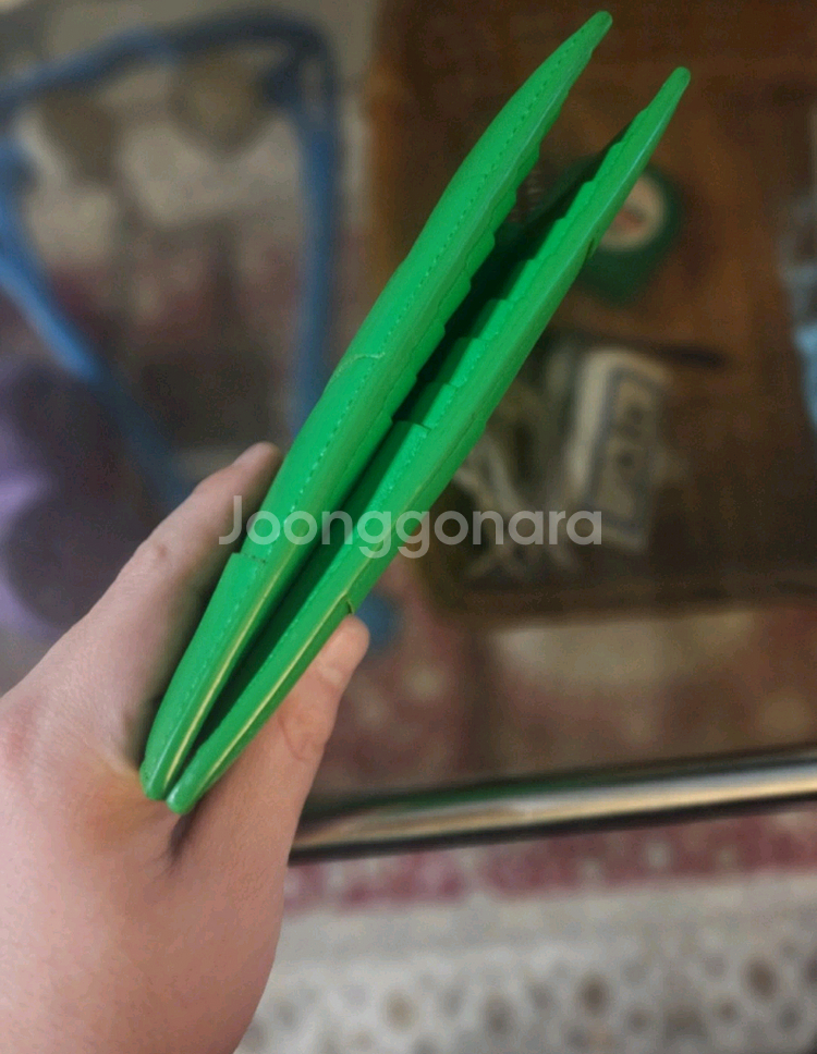 보테가베네타 맥시 장지갑 그린--3