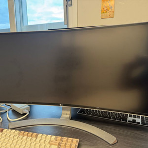 LG 34UC98 34인치 모니터 울트라와이드UWQHD