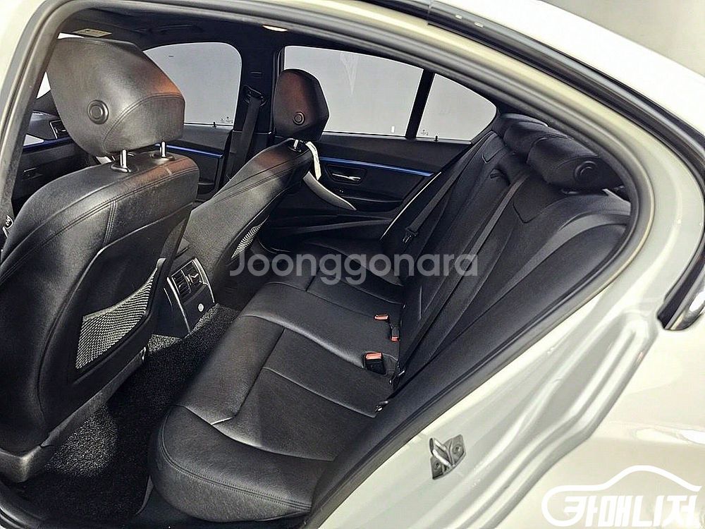 [BMW]3시리즈 (F30) 320d M 스포츠 #앱특--8