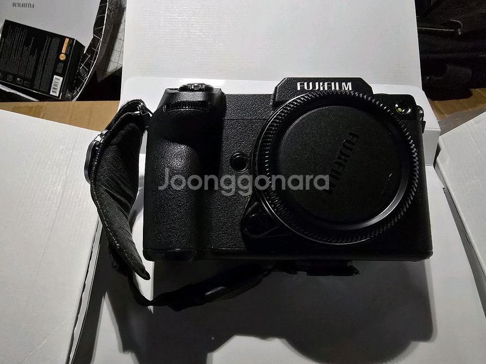 GFX100S 이 가격에도 안 팔라묜 그냥 써야겠죠--0