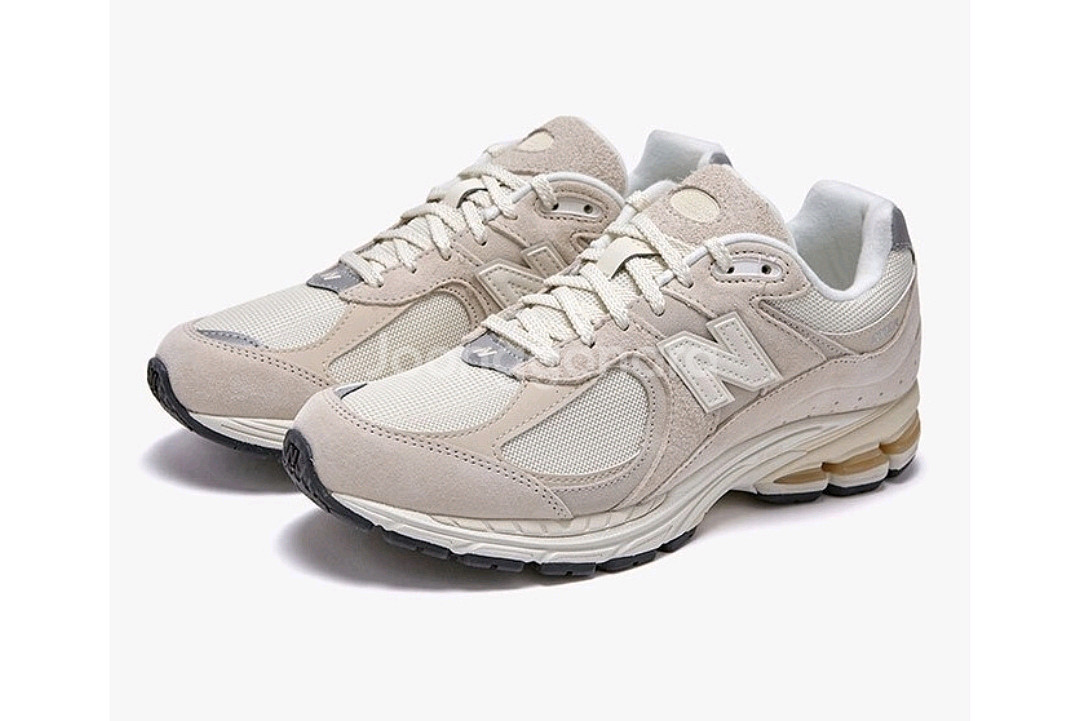 뉴발란스 m2002rcc 265,275사이즈 베이지--0