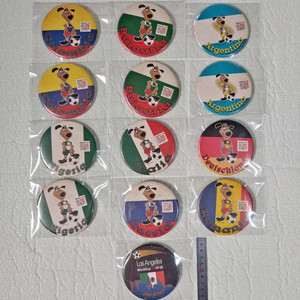 1994년 미국 월드컵 핀 뱃지 13개