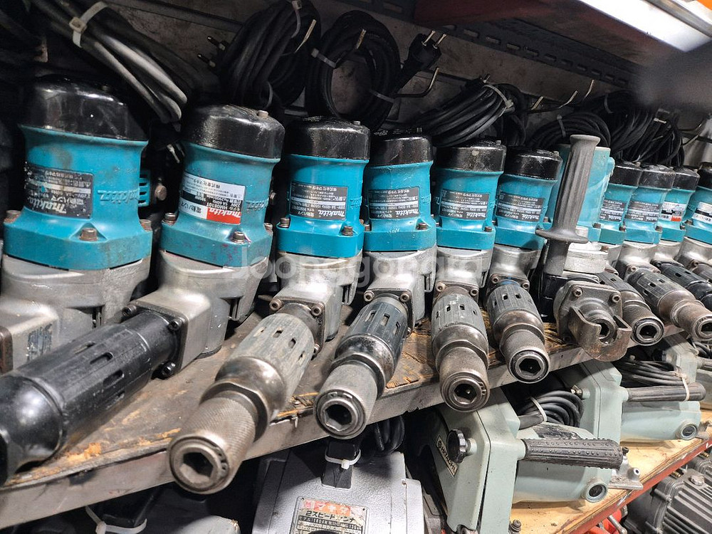 마끼다 함마 01093301979--4