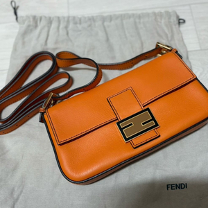 펜디바게트백/바게트백/펜디숄더백