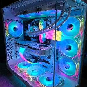 라이젠7 7800X3D RTX5070 본체 팝니다