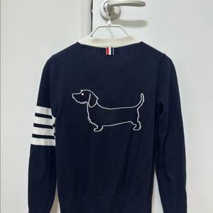 톰브라운 헥터 여자 가디건 이미지