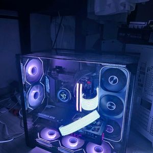 9800X3D RTX5080 리안리본체 급매